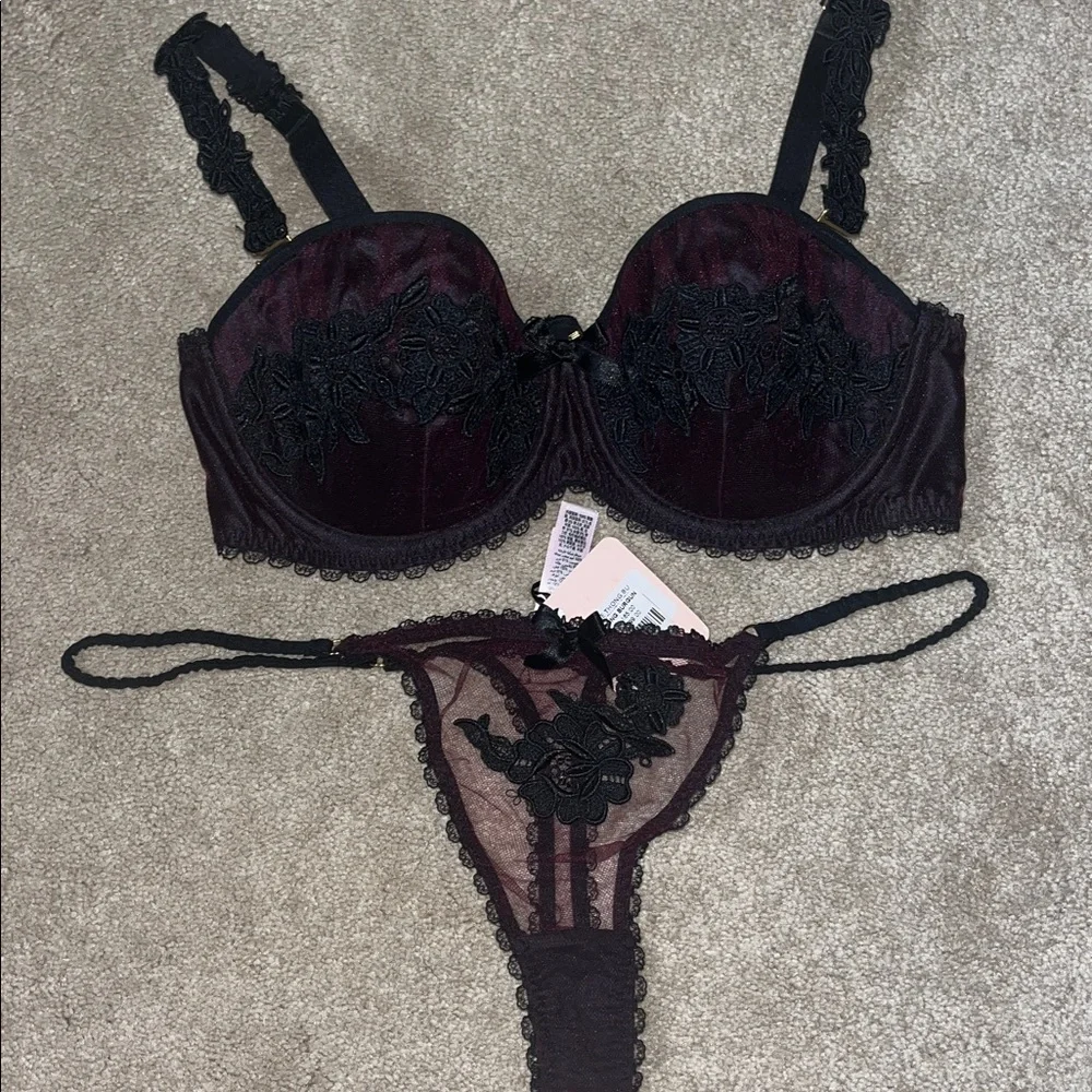 Agent provocateur Lianne bra and thong set Elegant purple burgundy tulle Lace